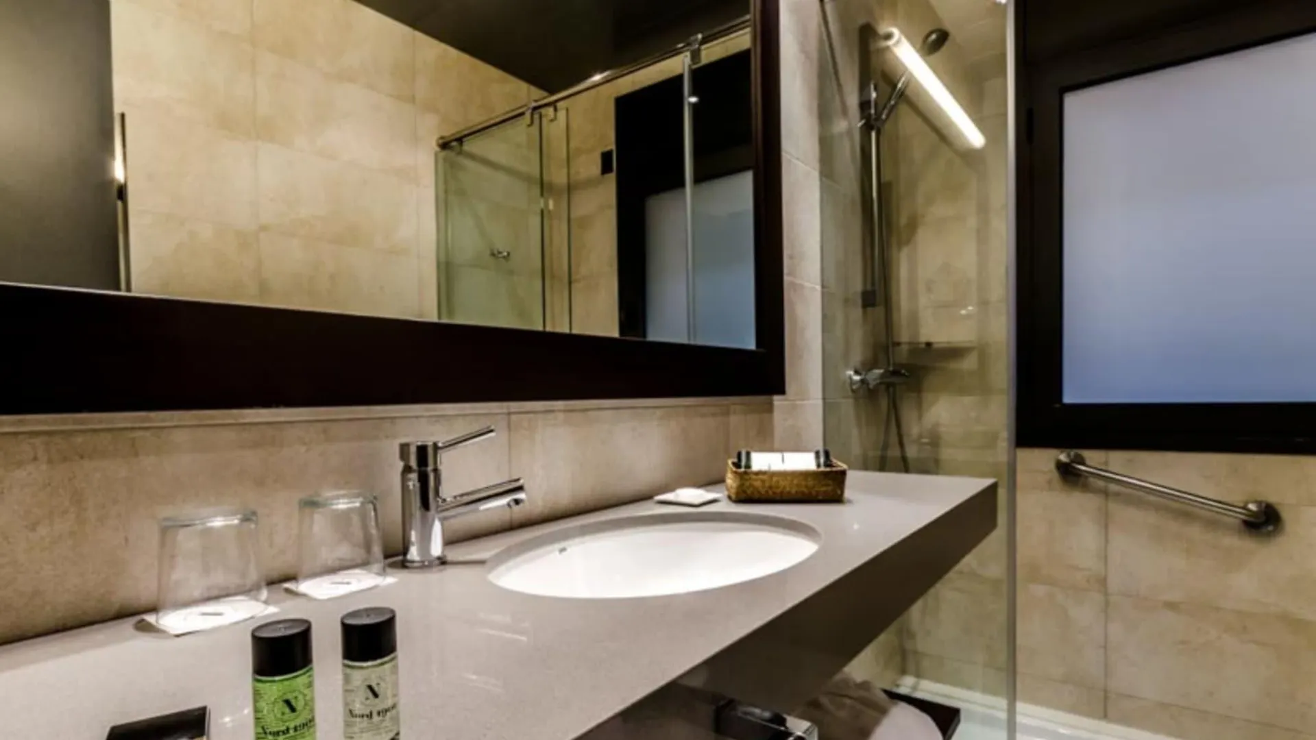 Hotel Nord 1901 Girona 4*,
